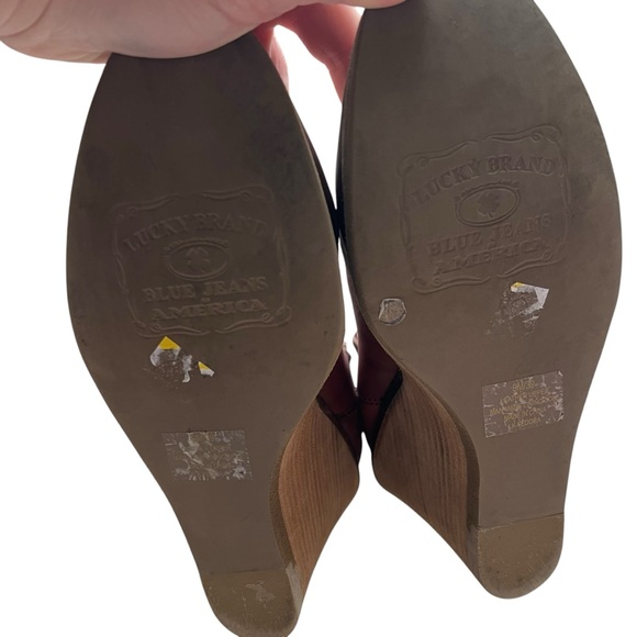 Lucky Brand Brown Leather Ankle Bootss Wedges size 9 - Picture 5 of 7